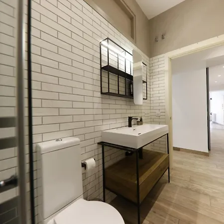 Apartament Bravissimo Rambla Llibertat, Monthly *